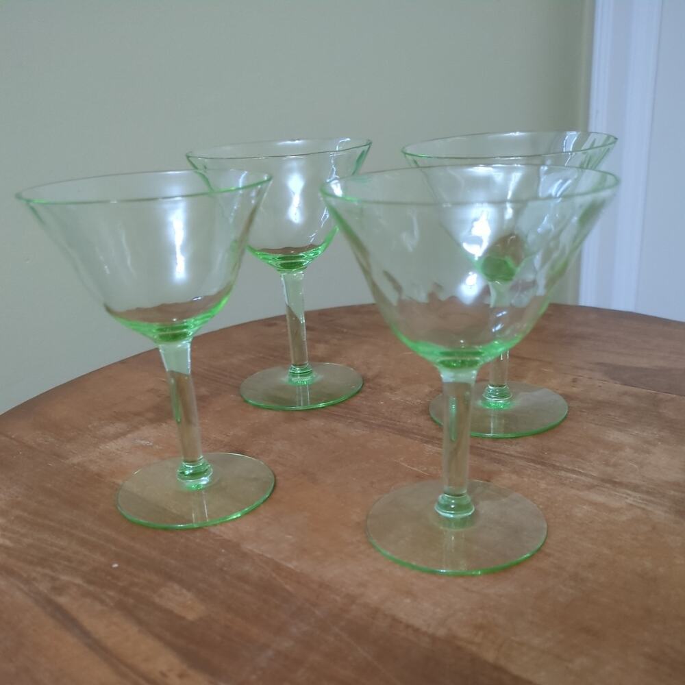 Vintage Set 4 Green Uranium/Vaseline Glass Stemmed Sherbet Or Cocktail Glasses